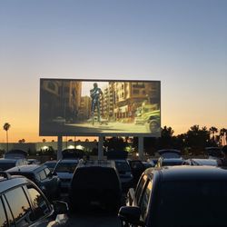 Paramount Drive In Theaters - Gets busy so come early for a good spot ..