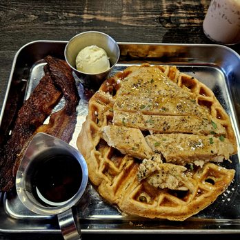 B&B’S Brunch Bar - Chicken and Waffles - Breakfast & Brunch Near Me - St. Augustine, Florida B&B’S Brunch Bar - Chicken and Waffles - Breakfast & Brunch Near Me - St. Augustine, Florida