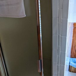 Personal Walk In Shower for The Main Street View Room Personal Walk In Shower for The Main Street View Room