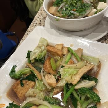 Pho Mai - Green veggies and vegan pho - Asian Fusion Near Me - Chino Hills, California
