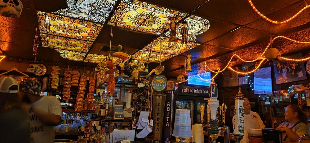Fahy's Irish Pub Logo
