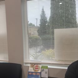 Seablue Dental - Dentist