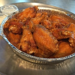 Peri Brothers Modern Italian - Hot Wings! Enjoy them in BBQ, Mild, Medium, Teriyaki, Garlic Parmesan & Mango Habanero too.