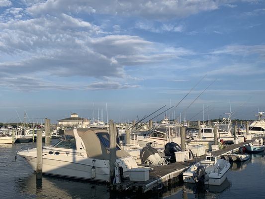 H&H Seafood Market by null