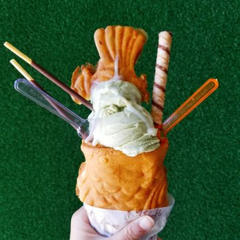 Ice & Bites Cafe - Taiyaki with green tea ice cream and pocky plus hazelnut stix - Shaved Ice Near Me - Orlando, Florida