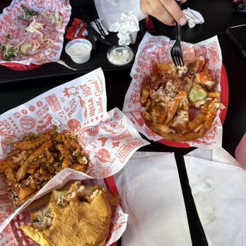 Urban Bird Hot Chicken - Sando, elote fríes, buffalo Mac and cheese - New American Near Me - San Marcos, Texas Urban Bird Hot Chicken - Sando, elote fríes, buffalo Mac and cheese - New American Near Me - San Marcos, Texas
