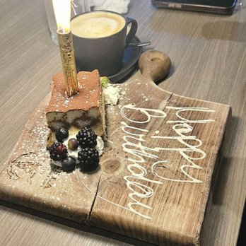Perla Oyster Bar And Grill - Seafood Near Me - Woodbridge, Ontario