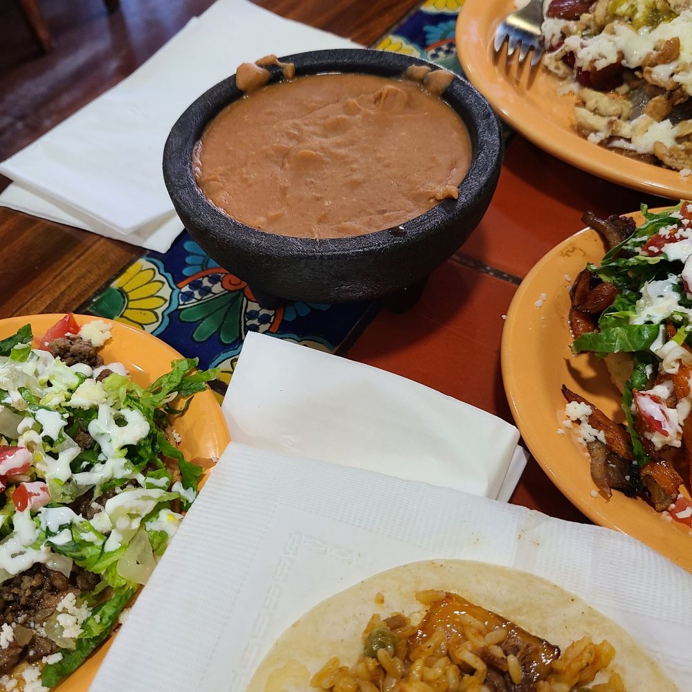 El Limon Bristol - The side of refried beans - Mexican Near Me - Bristol, Pennsylvania El Limon Bristol - The side of refried beans - Mexican Near Me - Bristol, Pennsylvania