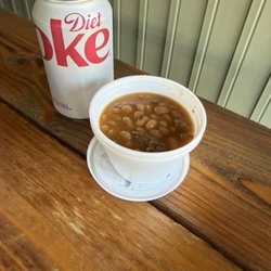 Top Choice BBQ - Baked beans and drink