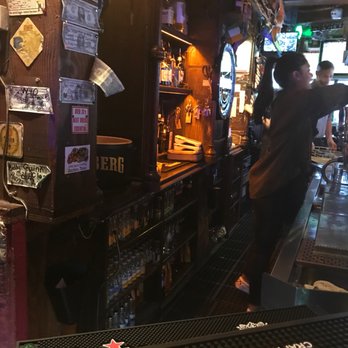 The Hairy Lemon - Good old fashioned pub - Irish Pub Near Me - Dublin, D