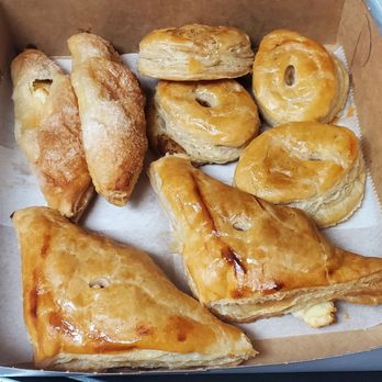 El Gallito Bakery - Cuban Pastry 411: Long = Sweet Cheese Cream Triangle = Guava paste and sweet Cheese cream Circle = minced meat - Bakeries Near Me - Miami, Florida El Gallito Bakery - Cuban Pastry 411: Long = Sweet Cheese Cream Triangle = Guava paste and sweet Cheese cream Circle = minced meat - Bakeries Near Me - Miami, Florida