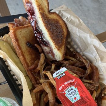 The Valley Grill - Blackberry bacon melt - American Near Me - Snohomish, Washington The Valley Grill - Blackberry bacon melt - American Near Me - Snohomish, Washington