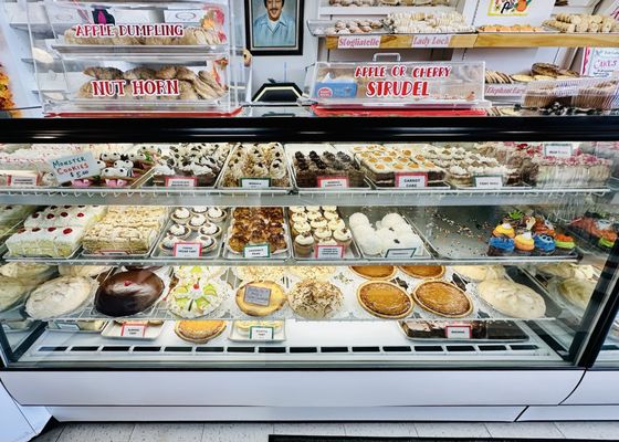 Moio's Italian Pastry Shop by null