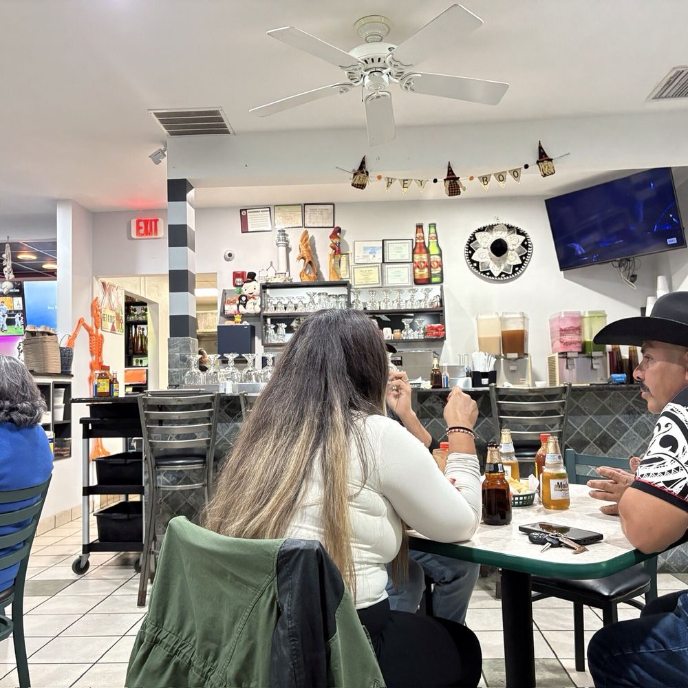 Mariscos El Amigo 2 - Mexican Near Me - Elgin, Illinois Mariscos El Amigo 2 - Mexican Near Me - Elgin, Illinois