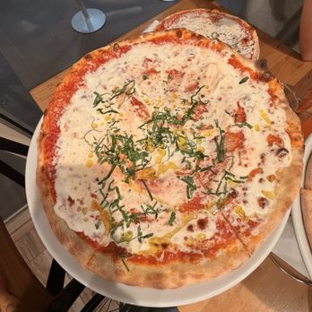Mister O1 Extraordinary Pizza - South Beach - Claudia pizza - Pizza Near Me - Miami Beach, Florida