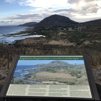 Makapu'u Point Lighthouse Trail - Great information along the way - Hiking Near Me - Honolulu, Hawaii Makapu'u Point Lighthouse Trail - Great information along the way - Hiking Near Me - Honolulu, Hawaii