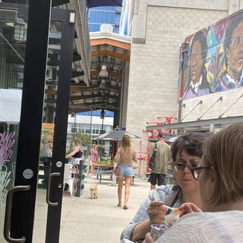 7Gradi - Salt is busy during the lunch hour - Gelato Near Me - Honolulu, Hawaii