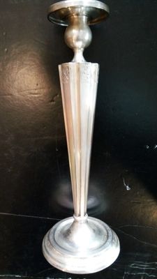 Martine's Antiques by null