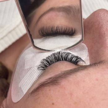 Lash_Withdaisy - Short volume set - Eyelash Service Near Me Lash_Withdaisy - Short volume set - Eyelash Service Near Me