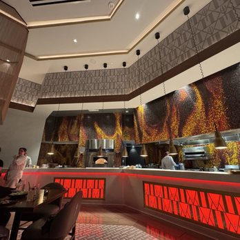 Gordon Ramsay Hell’s Kitchen - Kitchen - Bars Near Me - Mashantucket, Connecticut