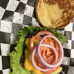 The Wellhouse - Cheeseburger