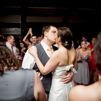Elite DJs - DJs Near Me - Libertyville, Illinois Elite DJs - DJs Near Me - Libertyville, Illinois