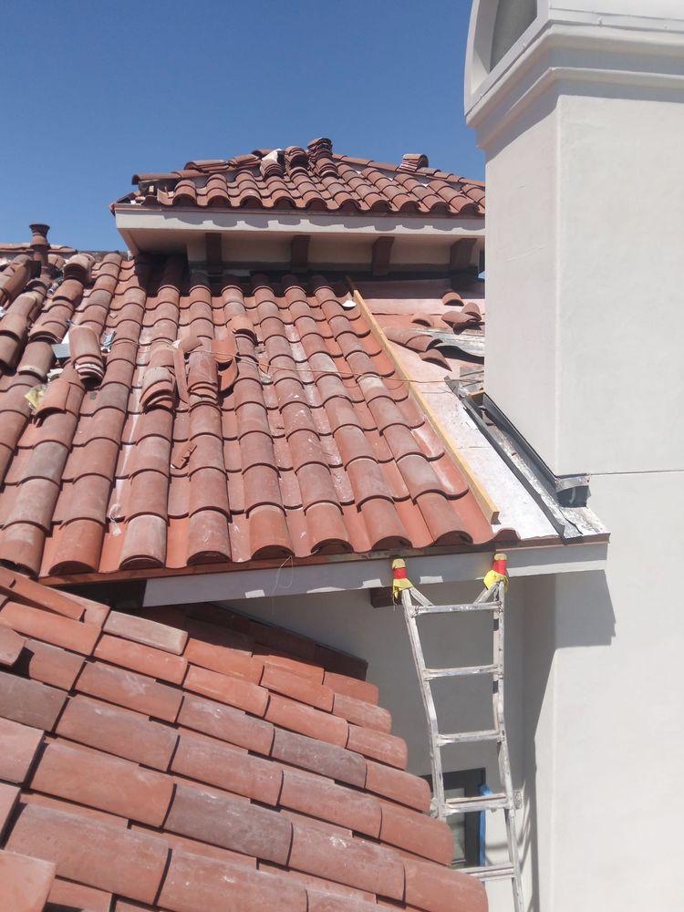 Slide of Ventov Roofing