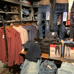 Hollister