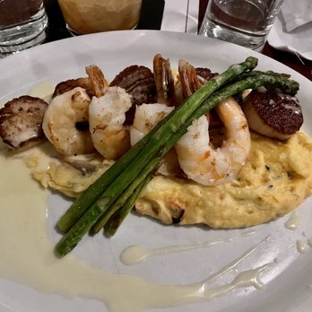 Django - Seared Sea Scallops - French Near Me - Des Moines, Iowa Django - Seared Sea Scallops - French Near Me - Des Moines, Iowa