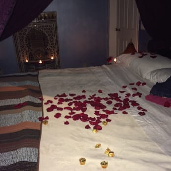 Moroccan Luxury Suites - Bedroom - Bed & Breakfast Near Me - Boston, Massachusetts