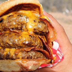 El Rey Del Taco - Triple meat, Triple Cheese, Bacon Burger