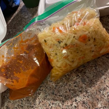 La Reyna De Pupusas - Salsa y curtido - Salvadoran Near Me - Fresno, California La Reyna De Pupusas - Salsa y curtido - Salvadoran Near Me - Fresno, California