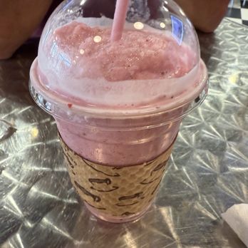 Crazy Coffee Restaurant - Strawberry smoothie. This was actually good - Coffee & Tea Near Me - Richmond, Texas