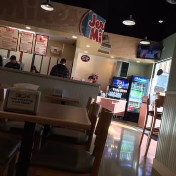 Jersey Mike's Subs - Nice open floor plan - Delis Near Me - Del Mar, California