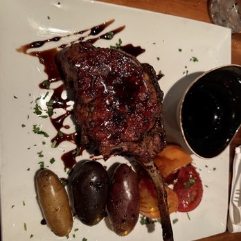 Primo Italia - Braciola di Maiale Tomahawk - Italian Near Me - Torrance, California Primo Italia - Braciola di Maiale Tomahawk - Italian Near Me - Torrance, California