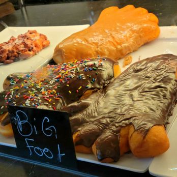 Hot Lava Bakery - Coffee & Tea Near Me - Sunriver, Oregon