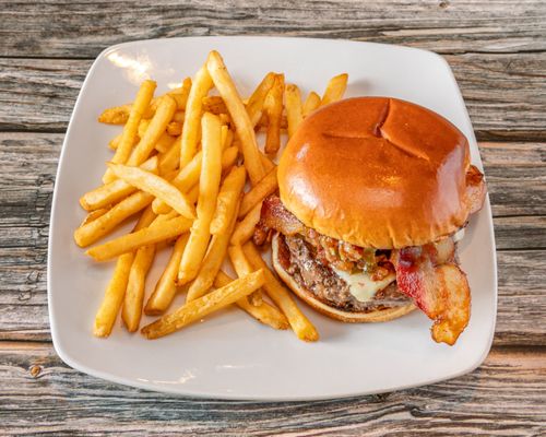 Lakeside Bar and Grill by null