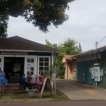 Prison Street Pizza - Street view. Tables outside - Pizza Near Me - Lahaina, Hawaii Prison Street Pizza - Street view. Tables outside - Pizza Near Me - Lahaina, Hawaii