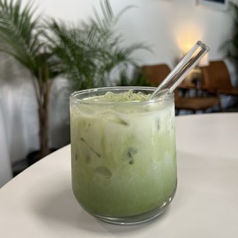 Plantoem - Cafes Near Me - Honolulu, Hawaii