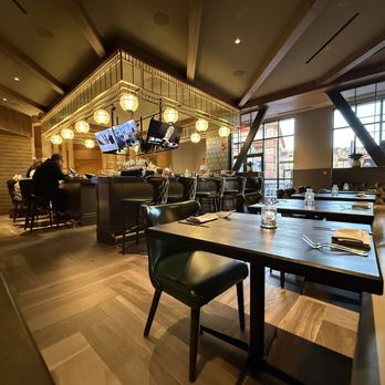 Gram & Dun Argosy - Bar area - New American Near Me - Riverside, Missouri Gram & Dun Argosy - Bar area - New American Near Me - Riverside, Missouri