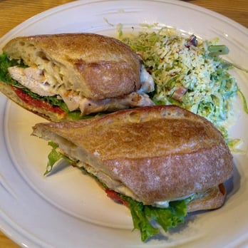 Simon Pearce - Chicken sandwich - New American Near Me - Quechee, Vermont Simon Pearce - Chicken sandwich - New American Near Me - Quechee, Vermont