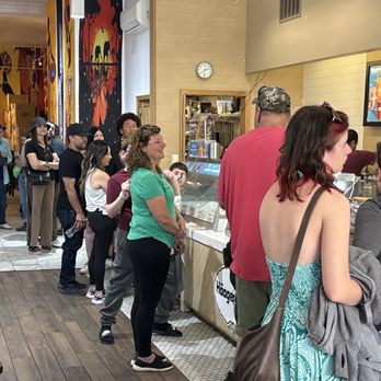 Häagen-Dazs - Growing Line - Juice Bars & Smoothies Near Me - Santa Fe, New Mexico