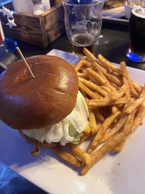 Birdies Sports Bar & Grill by null