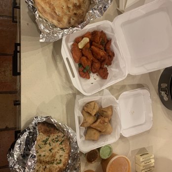 Little Lahore - Left to right Butter naan, Fish Pakora, Samosa, garlic naan and Butter Chicken - Halal Near Me - Lodi, California