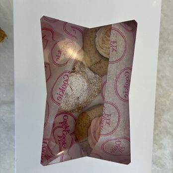 Cookie Fix - How they box the cookies up - Desserts Near Me - Jacksonville, Florida Cookie Fix - How they box the cookies up - Desserts Near Me - Jacksonville, Florida