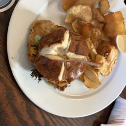 Pretzel sandwich with potato salad Pretzel sandwich with potato salad