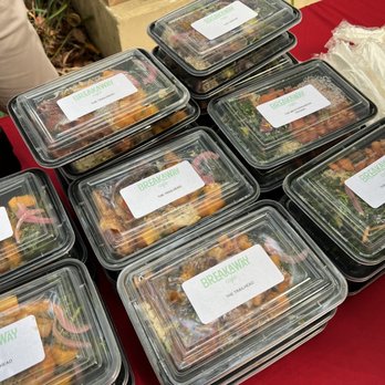 Breakaway Cafe - CATERING Grain Bowls -- The Trailhead (Chicken), The Canyon (Steak), and The Mediterranean (Vegan) - Cafes Near Me - Culver City, California Breakaway Cafe - CATERING Grain Bowls -- The Trailhead (Chicken), The Canyon (Steak), and The Mediterranean (Vegan) - Cafes Near Me - Culver City, California