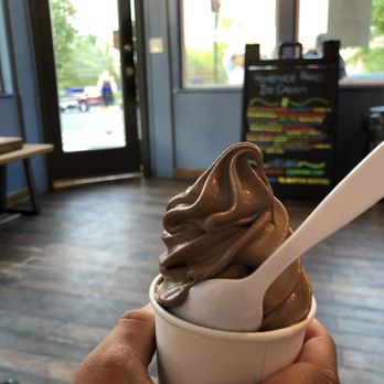 Bmore Licks - Soft serve chocolate - Ice Cream & Frozen Yogurt Near Me - Baltimore, Maryland