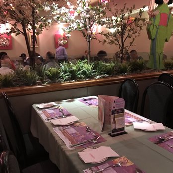 Mandarin Restaurant - Dining room - Buffets Near Me - Scarborough, Ontario Mandarin Restaurant - Dining room - Buffets Near Me - Scarborough, Ontario