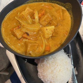 Spoon + Fork Thai Kitchen Frisco - Yellow curry with tofu - Thai Near Me - Frisco, Texas Spoon + Fork Thai Kitchen Frisco - Yellow curry with tofu - Thai Near Me - Frisco, Texas